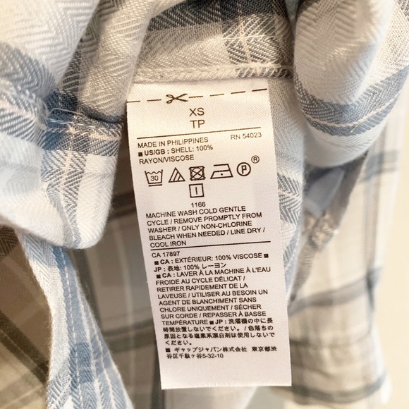 Banana Republic Boyfriend Shirt in Multi Plaid - Picture 5 of 5